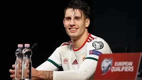 曼联传奇B费生涯恐落幕？德甲巨头拜仁深情追捧