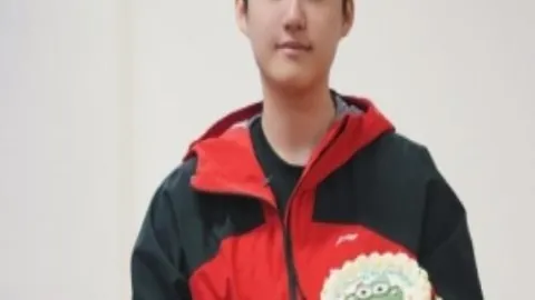 足球资讯速递：专家解读、赛况更新、精彩片段、数据解析、媒体杯资源下载